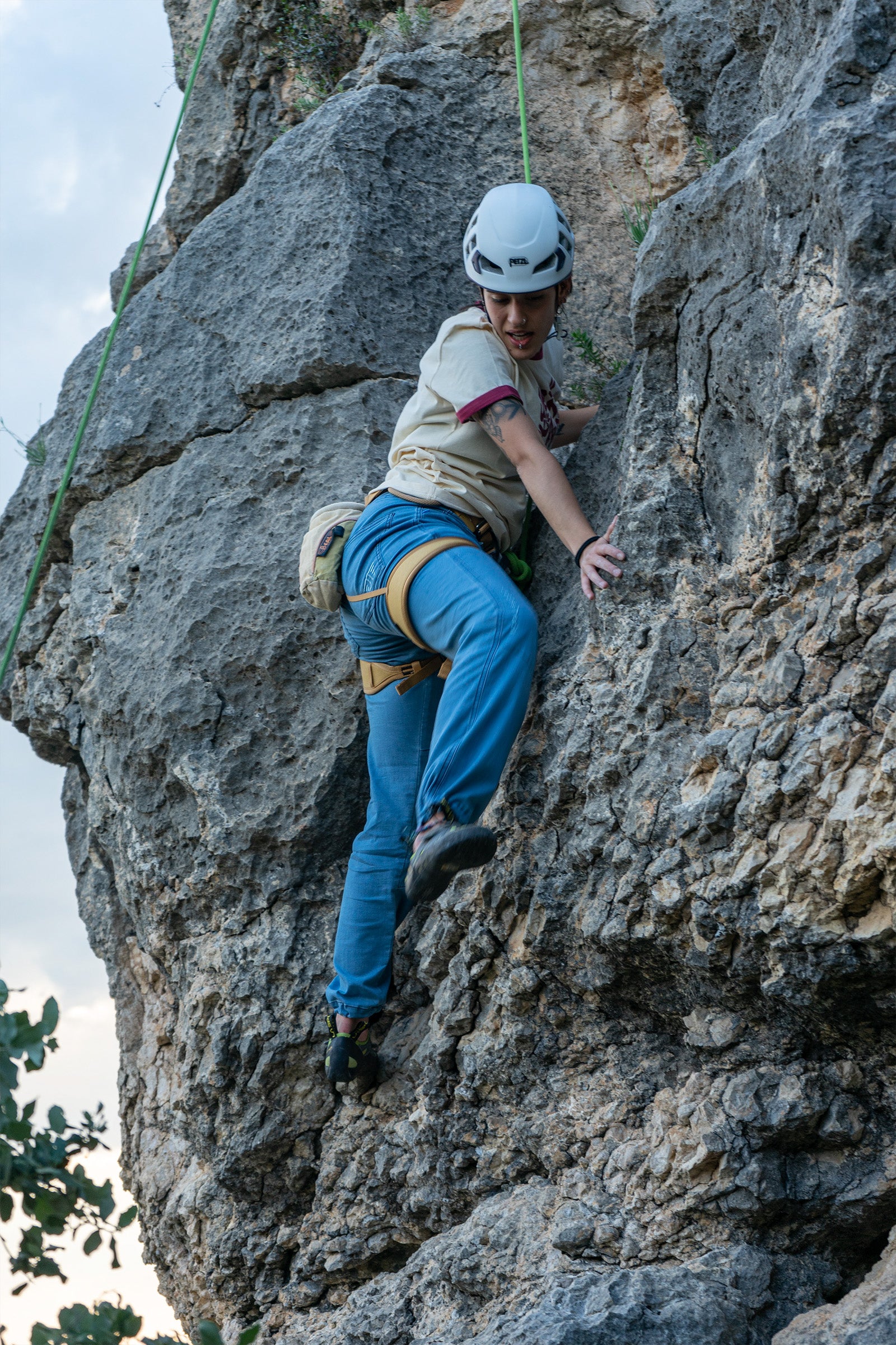 Pantalón Escalada - Trekking Tarya Jeans Bleach Mujer